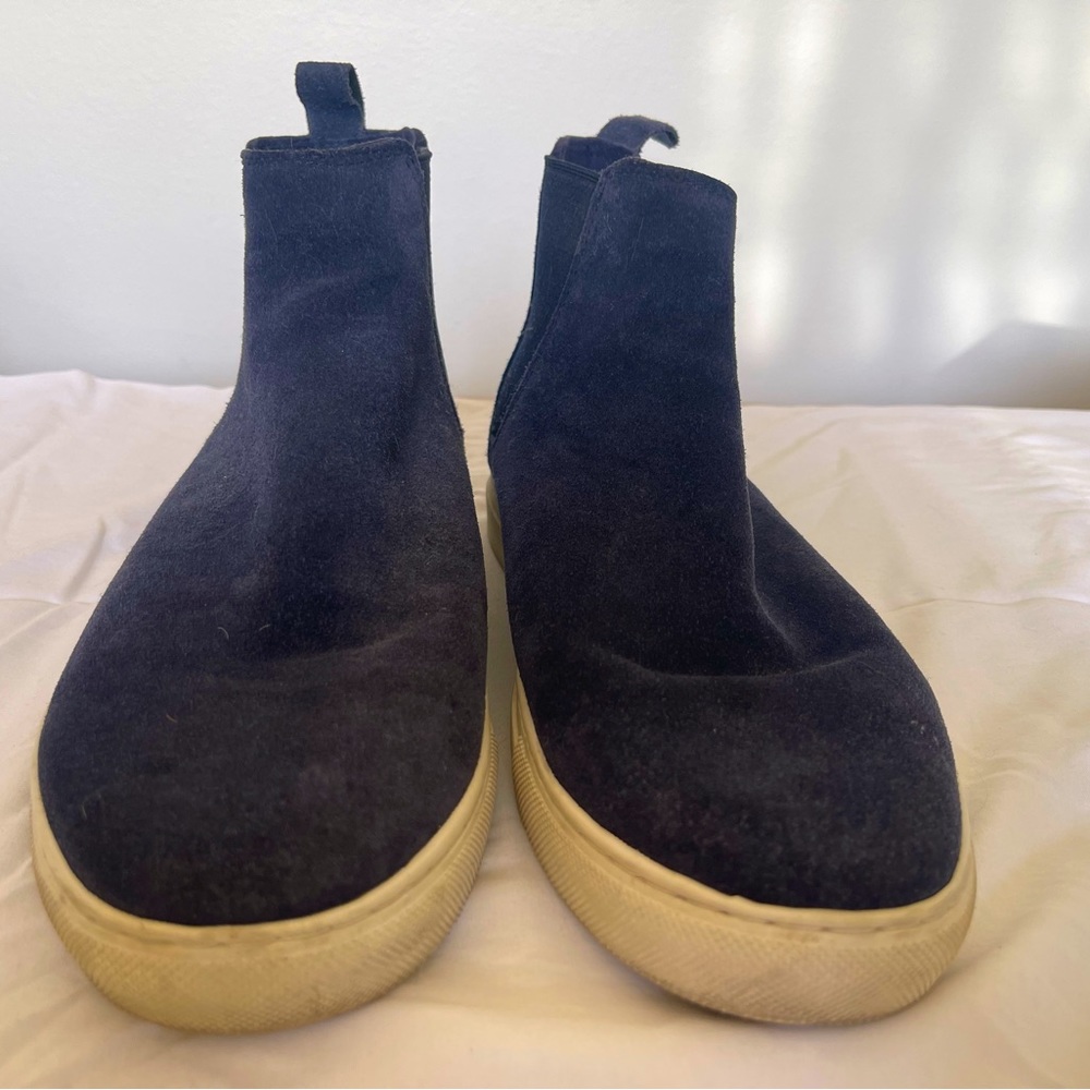 Size 10, Gordon Rush Blue suede mid ankle Chelsea sneaker style boot